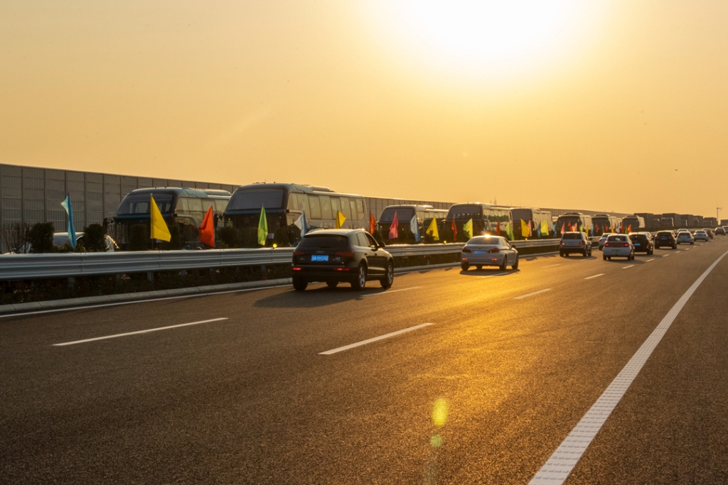 2021年12月30日，車輛在蘇錫常南部高速公路常州至無錫段行駛。