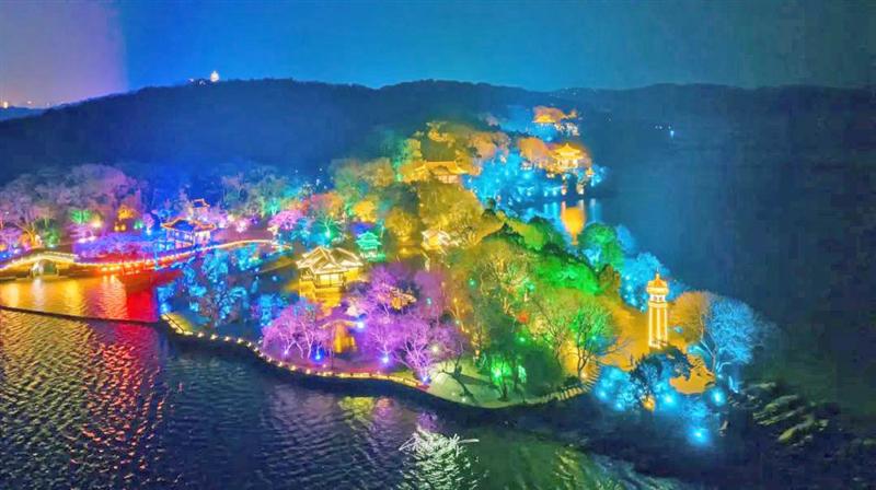 夜公園趕早來(lái)了！ 掘金“月光經(jīng)濟(jì)”需要打造更多業(yè)態(tài)